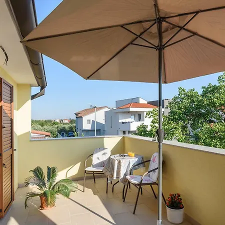 Perusko Appartement Pula