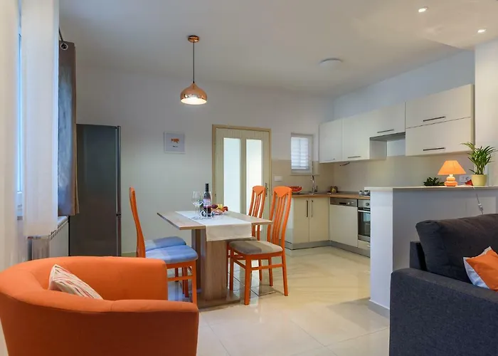 Apartment Perusko Pula